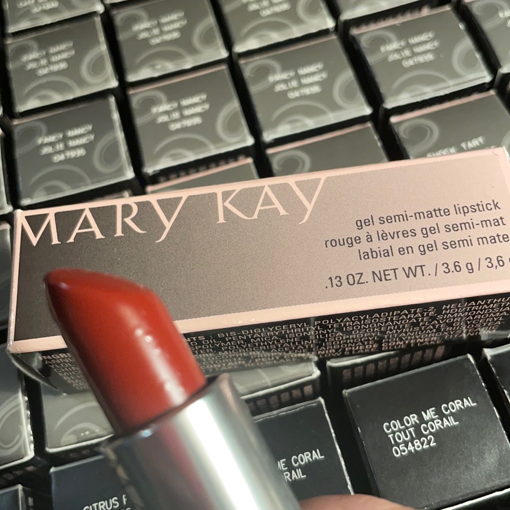 Mary Kay Gel Semi-Matte Lipstick-Midnight Red